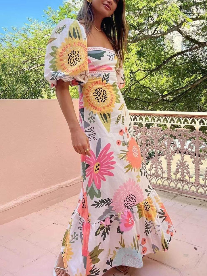 Felicitas | Maxidress su gėlių raštu ir kvadratiniu iškirpimu atostogoms
