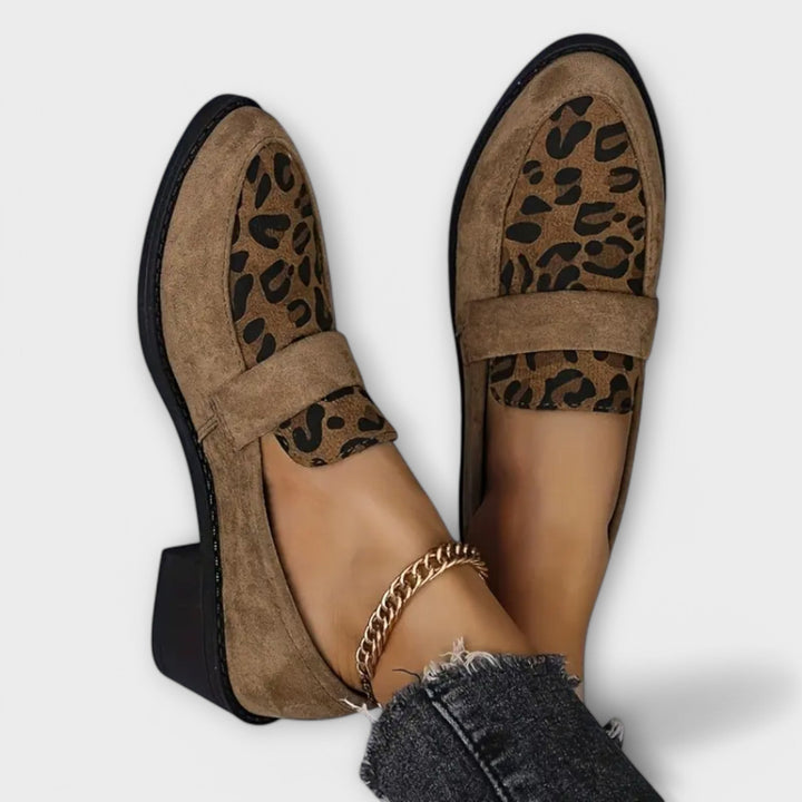 Elegantiški moteriški batai su leopardų raštu