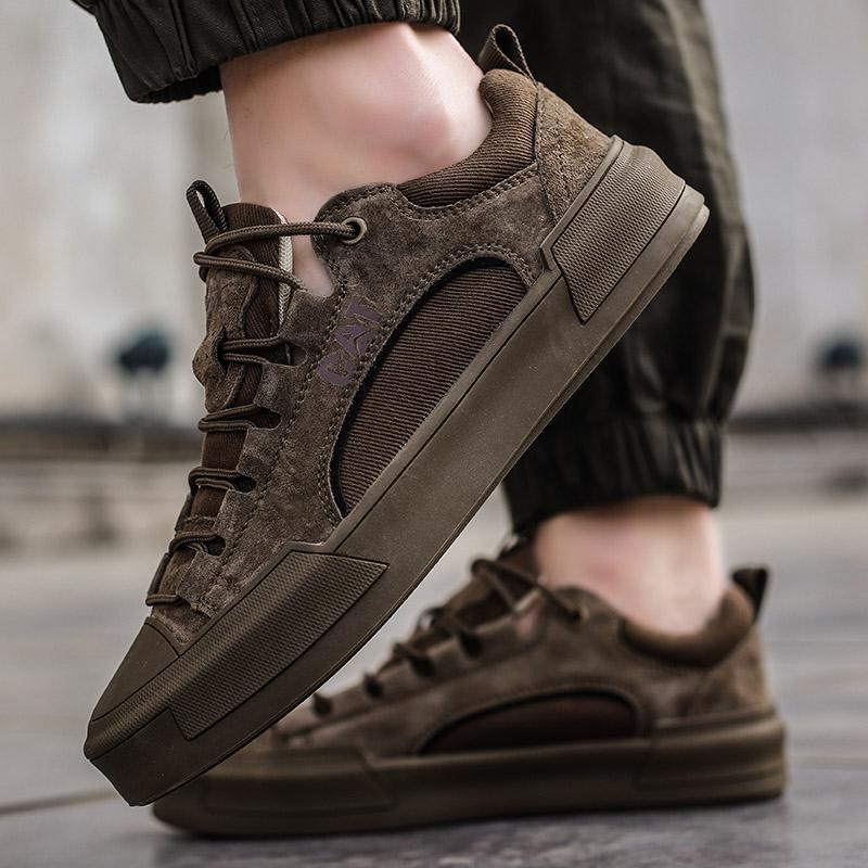 UrbanEdge - Leather Sneakers