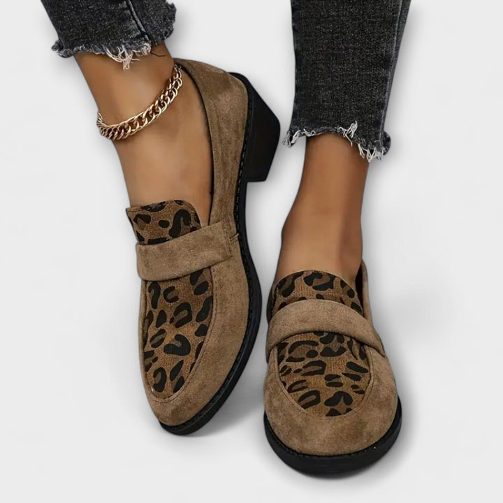 Elegantiški moteriški batai su leopardų raštu